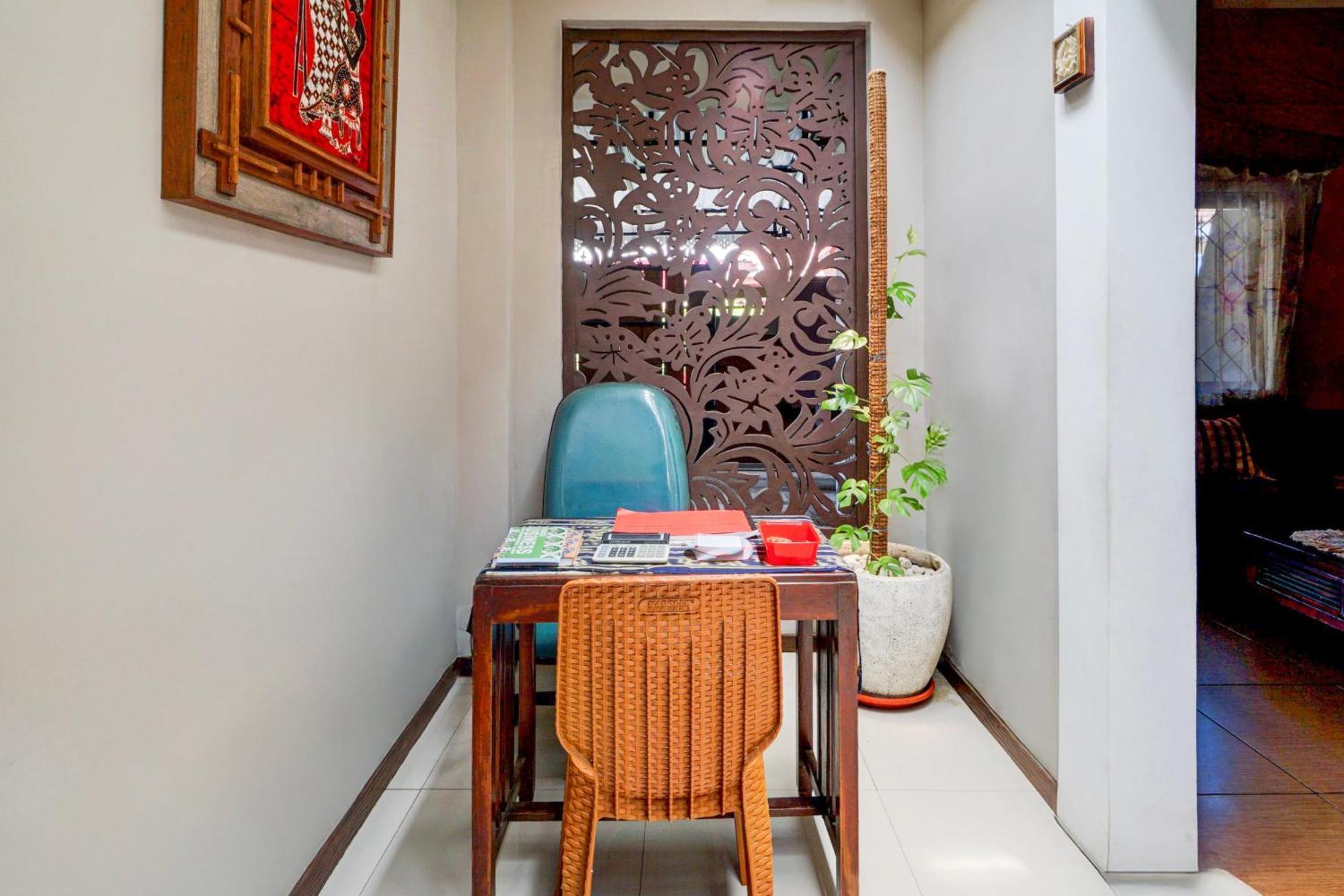 Hotel Oyo 94528 Sidomulyo Heritage Mojokerto
